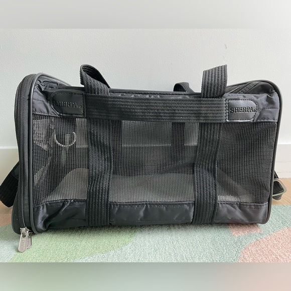 Sherpa Dog Sherpa Original Deluxe Airline Approved Pet Carrier Medium Black Poshmark